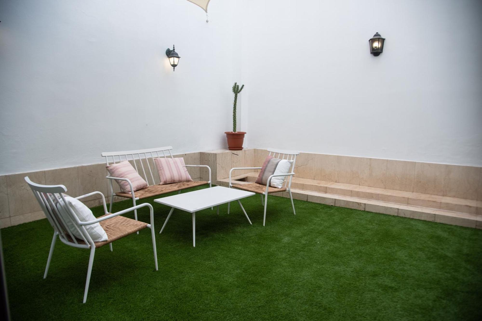 Tentudia Charming Apartments With Private Roof-Top Or Patio In San Bernardo By Ocityzen Севілья Екстер'єр фото